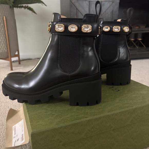 Gucci Nero Ankle Boot **Authentic** - Picture 4 of 6